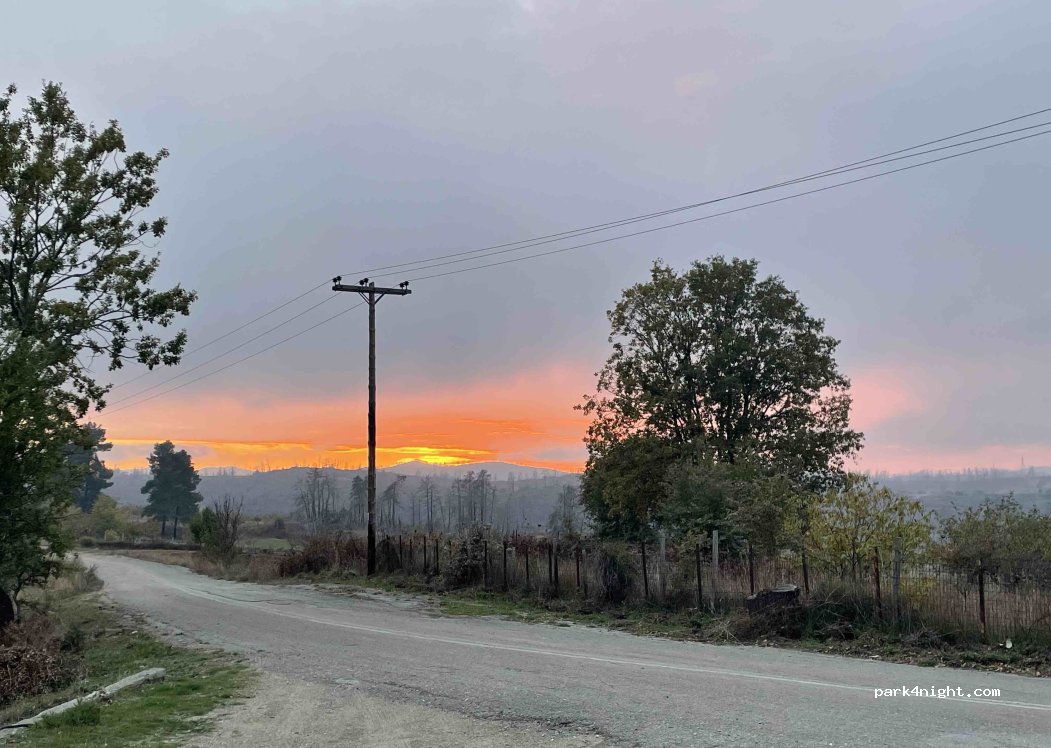 (340 10) Nileas - Unnamed Road — foto 4