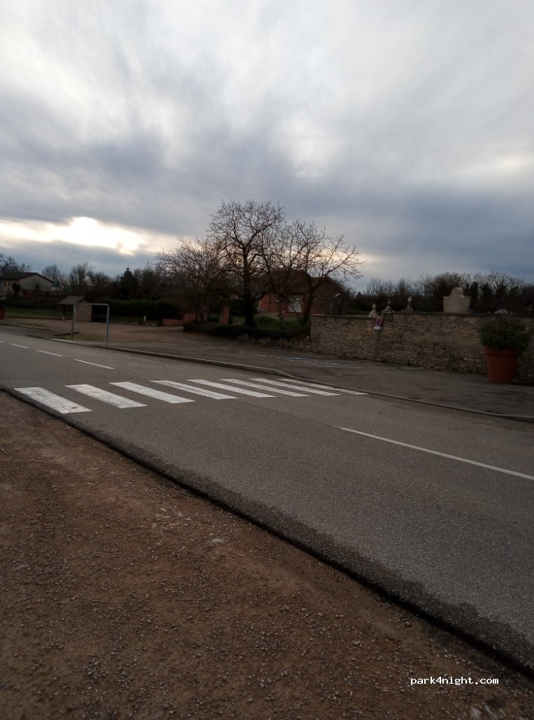 (38460) Trept - 9 Route de Cozance — foto