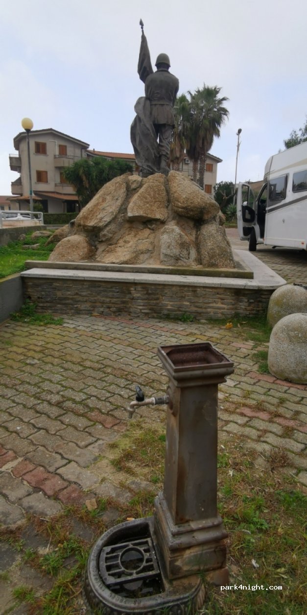 (89862) Brattirò - 124 Corso Vittorio Emanuele — foto 2
