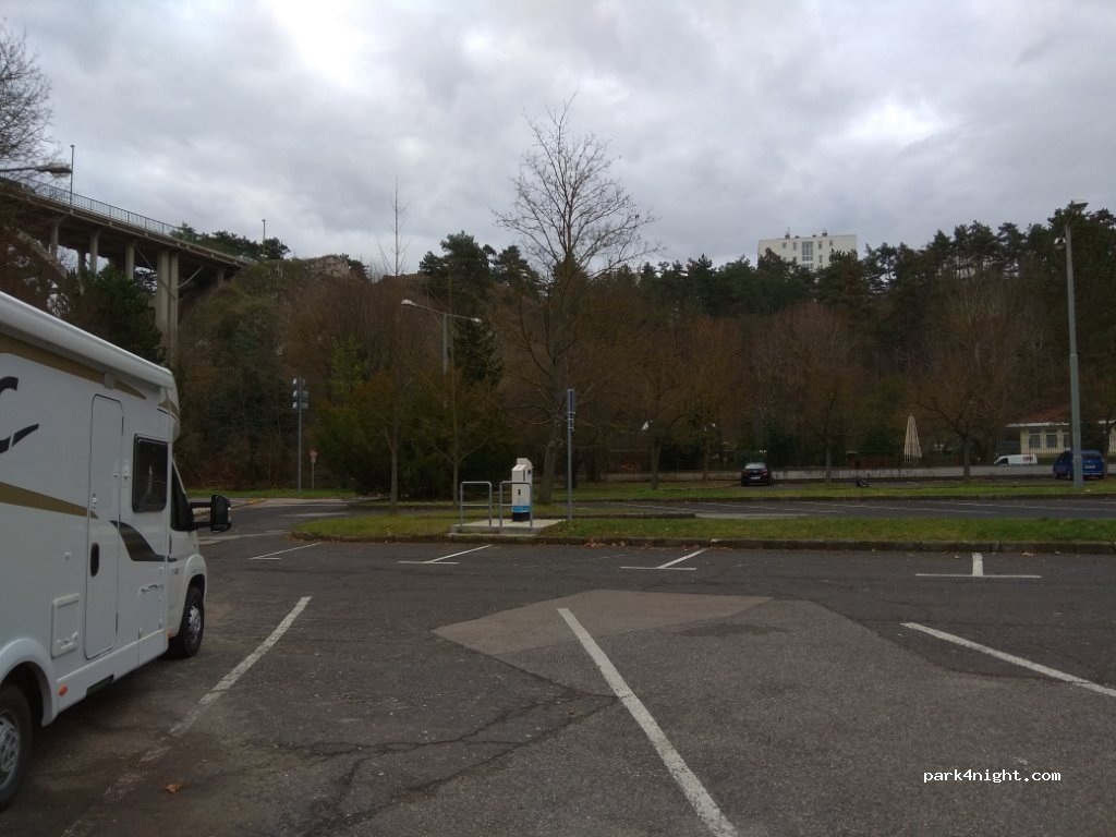 (8200) Veszprém - 16 Kittenberger Kálmán utca — foto 3
