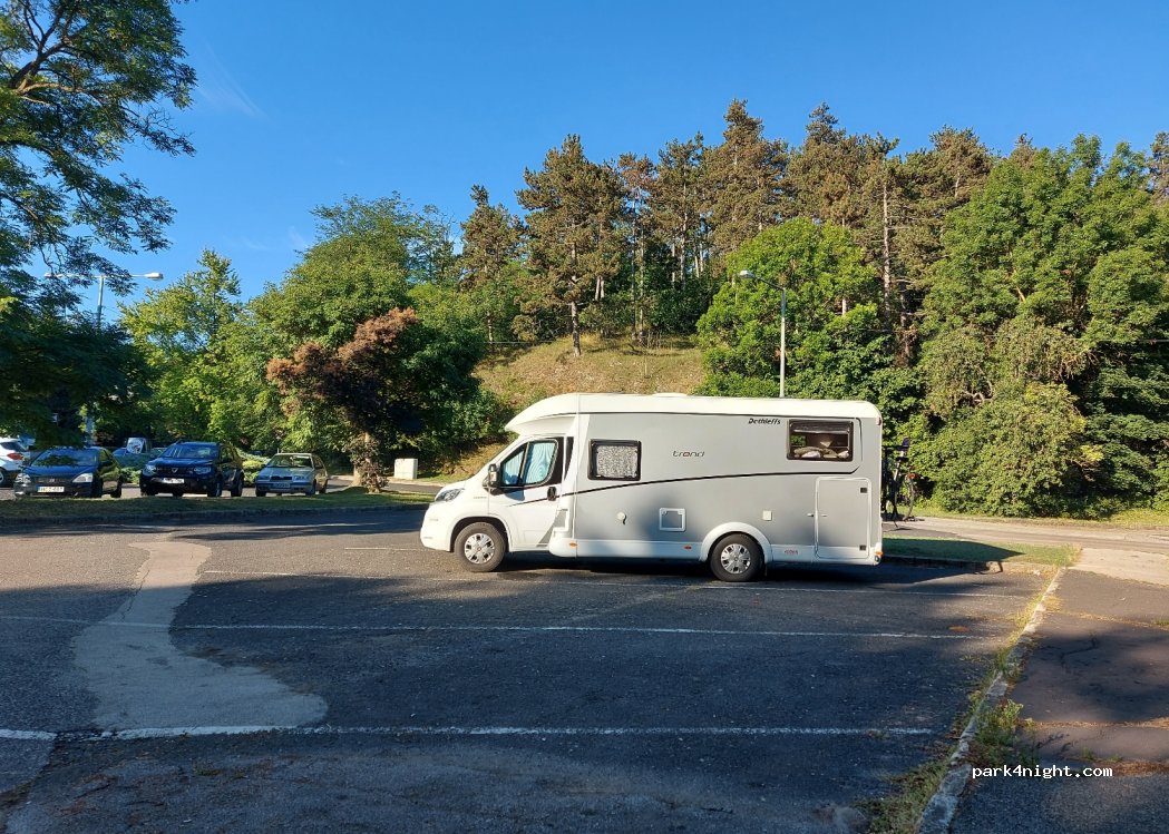 (8200) Veszprém - 16 Kittenberger Kálmán utca — foto 4