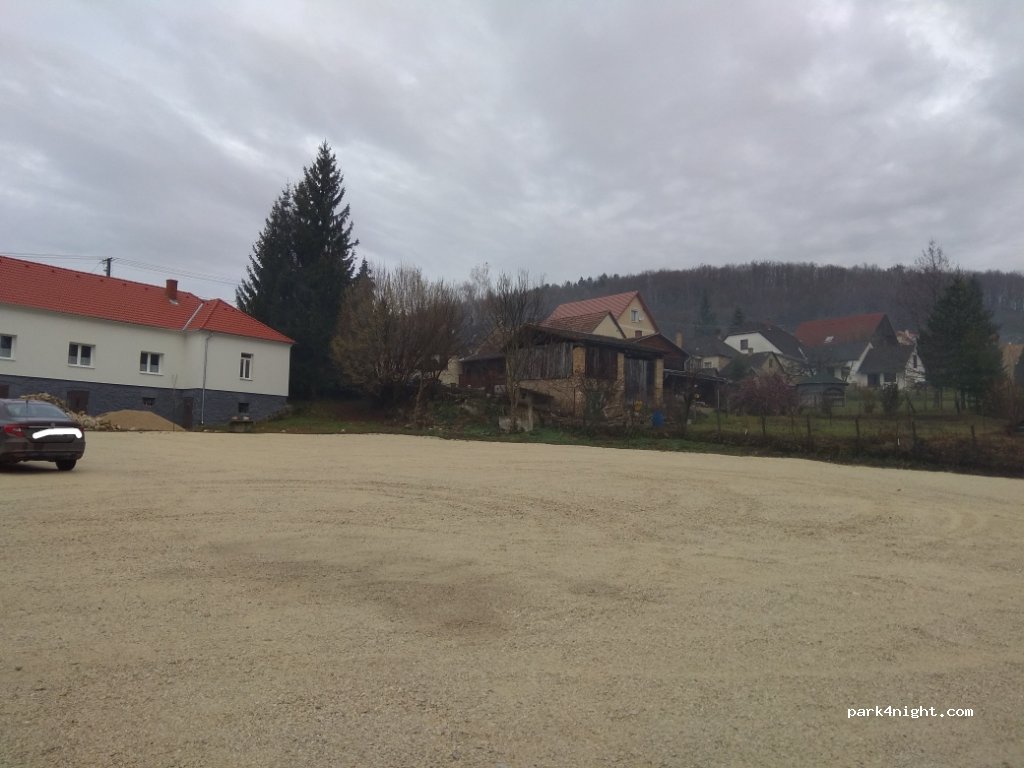 (8427) Bakonybél - 39 Fő utca — foto