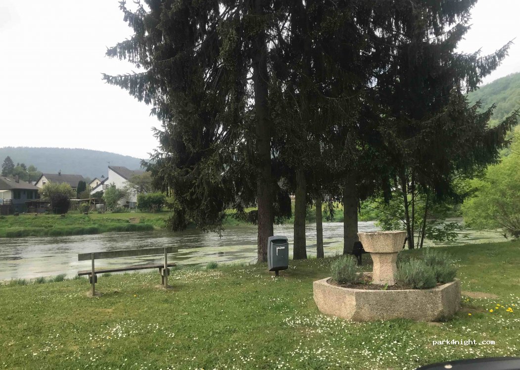 (08800) Les Hautes-Rivières - 54 Rue de la Gare — foto