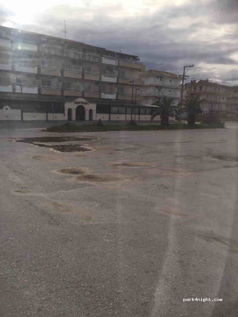 (601 00) Olimpiaki Akti - 10 Poseidonos — foto