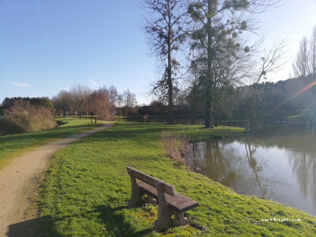 (53170) Bazougers - 2 Route de Soulge sur Ouette — foto