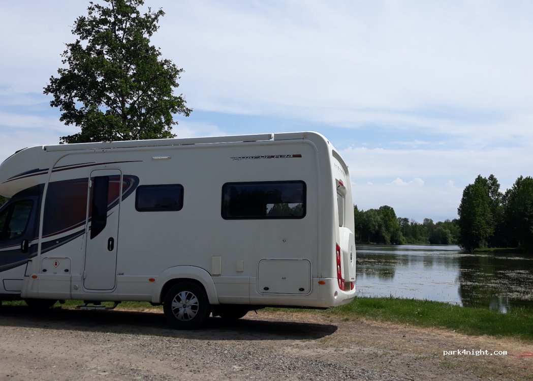 (02800) Vendeuil - 11 Avenue du Stade — foto 2