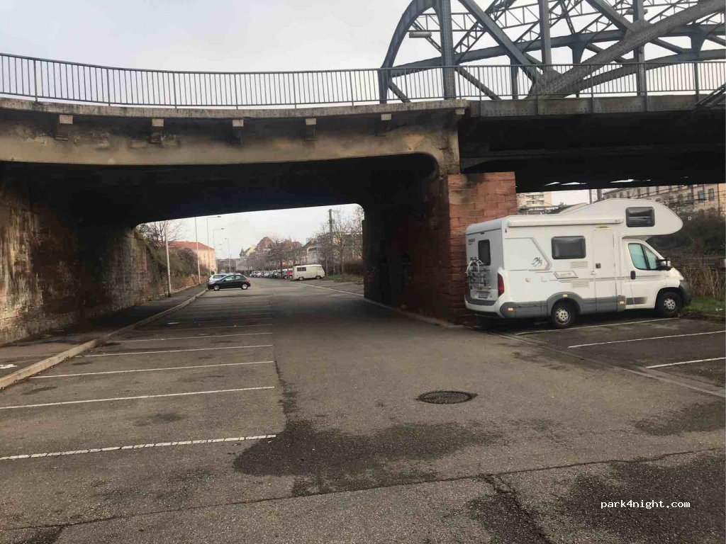Parking P3 du tir — foto 4
