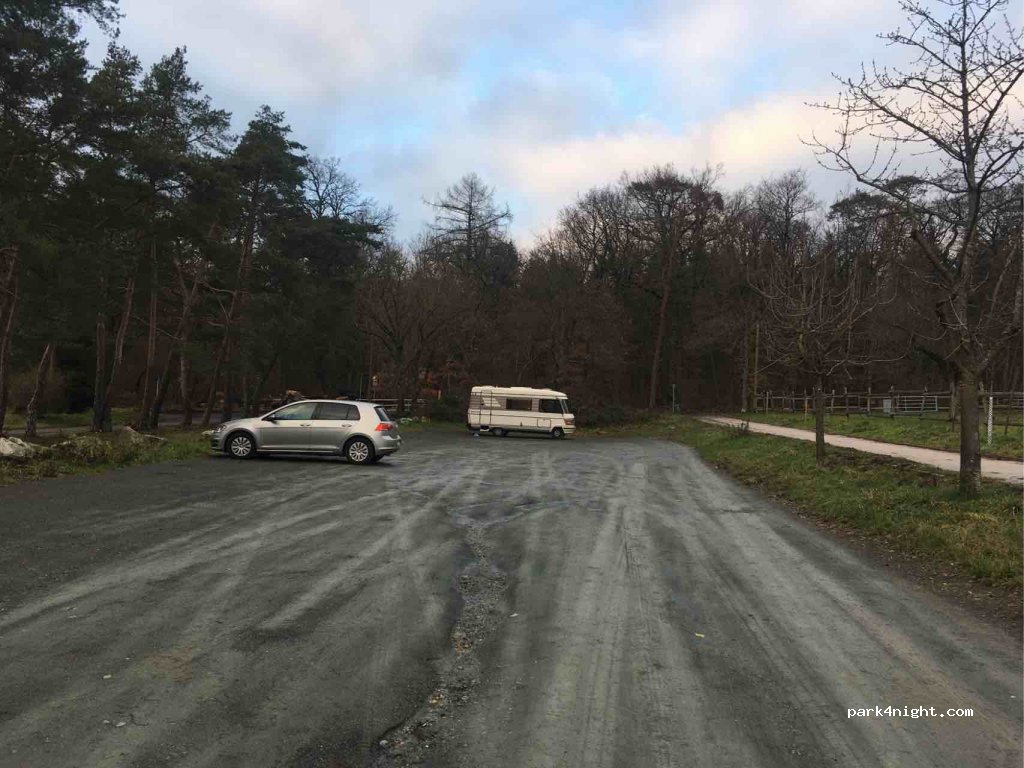 (61350) Bad Homburg vor der Höhe - 96 Usinger Weg — foto