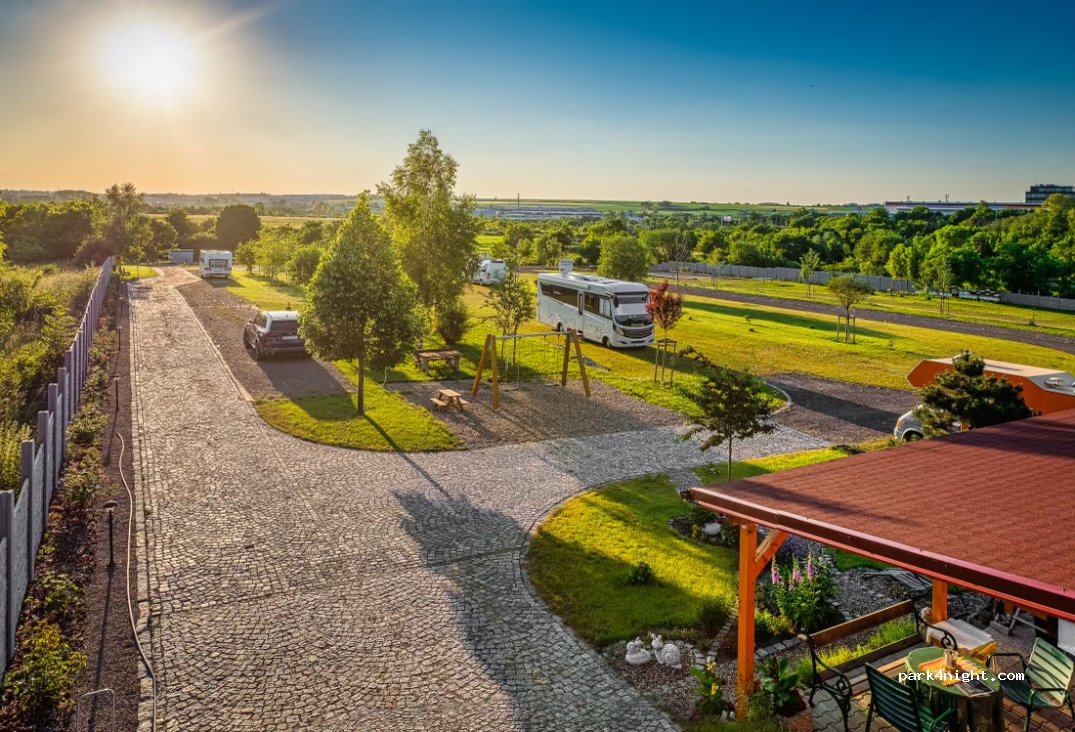 RV park Buliro privat Stellplatz in Prag — foto 2