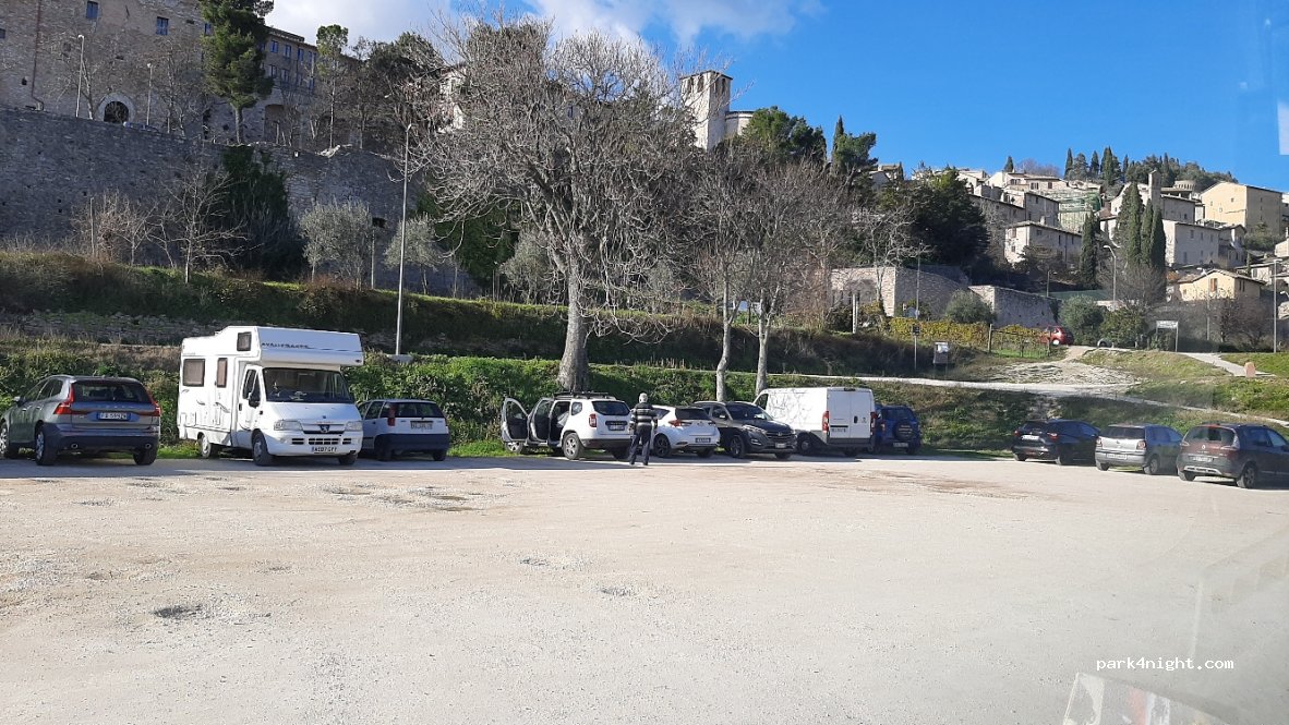 (06038) Spello - 7 Via della Liberazione — foto
