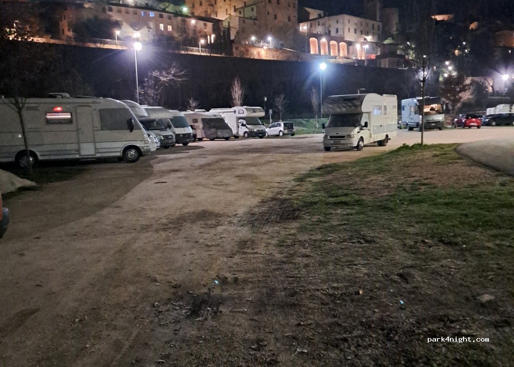 (06038) Spello - 7 Via della Liberazione — foto 5