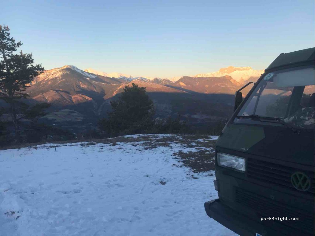 (05140) La Faurie - Unnamed Road — foto 2