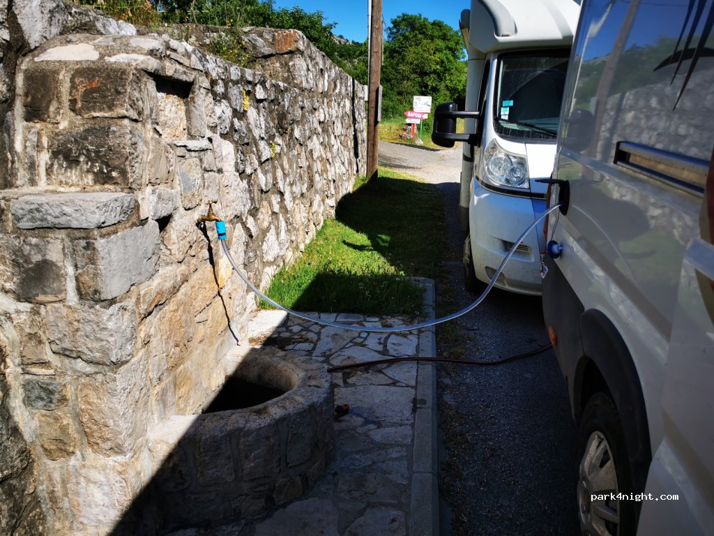 () Riječani - Unnamed Road — foto 3
