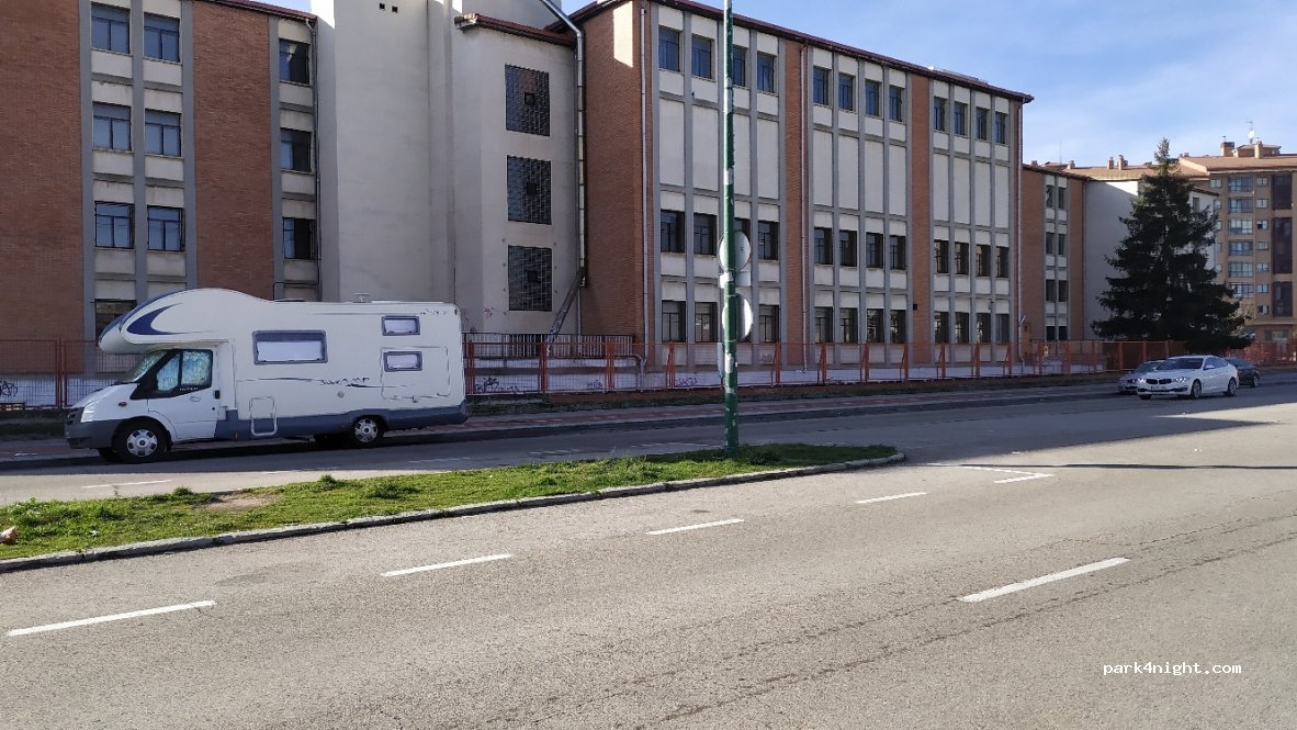 (09006) Burgos - s/n Calle Francisco de Vitoria — foto