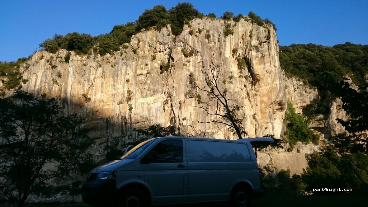 Domain Blachas — foto 3