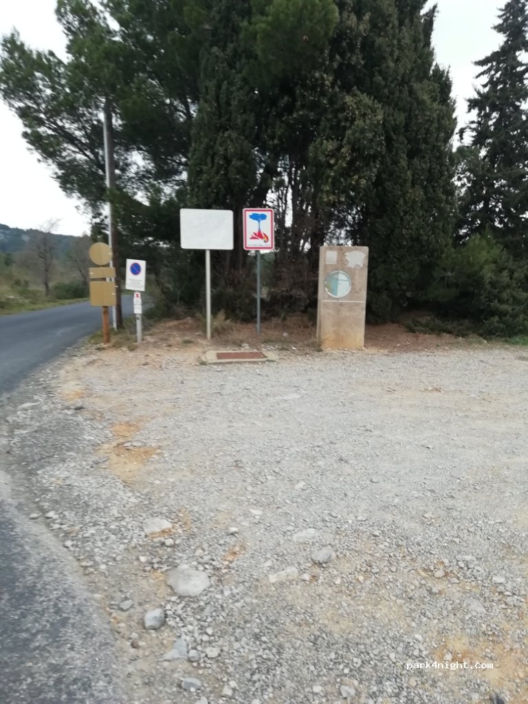 (11430) Gruissan - D332 — foto