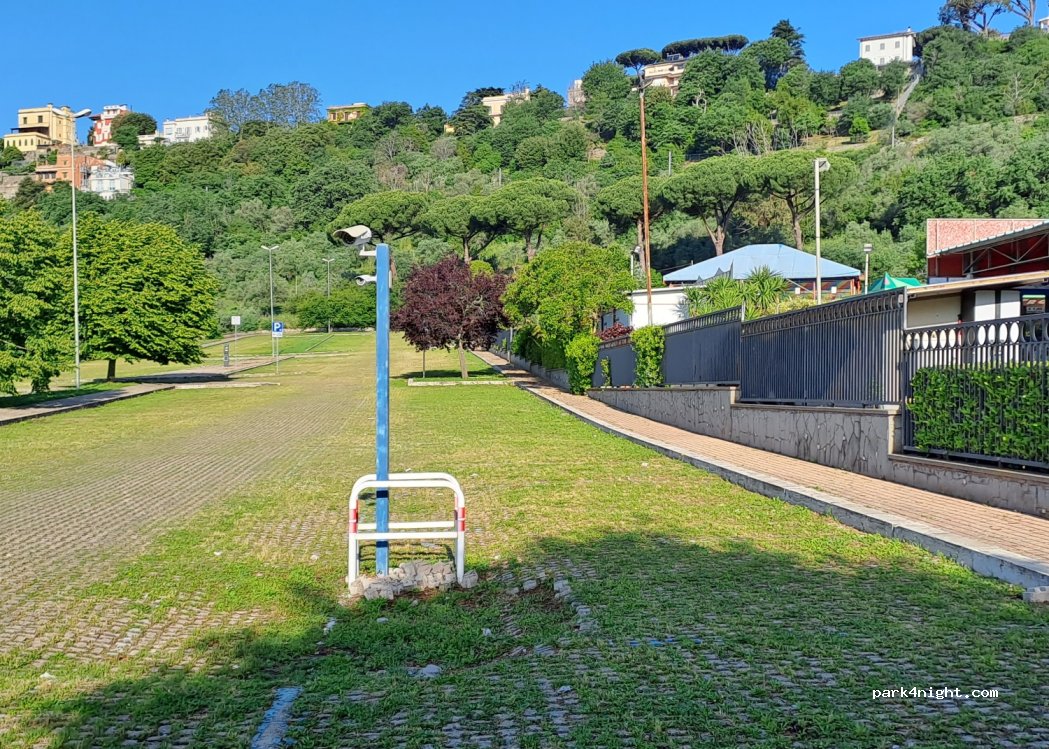 (00040) Castel Gandolfo - Via Spiaggia del Lago — foto 4