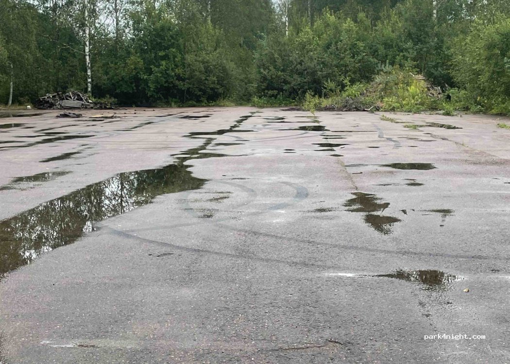 (680 96) Lesjöfors - 92 Bergslagsgatan — foto