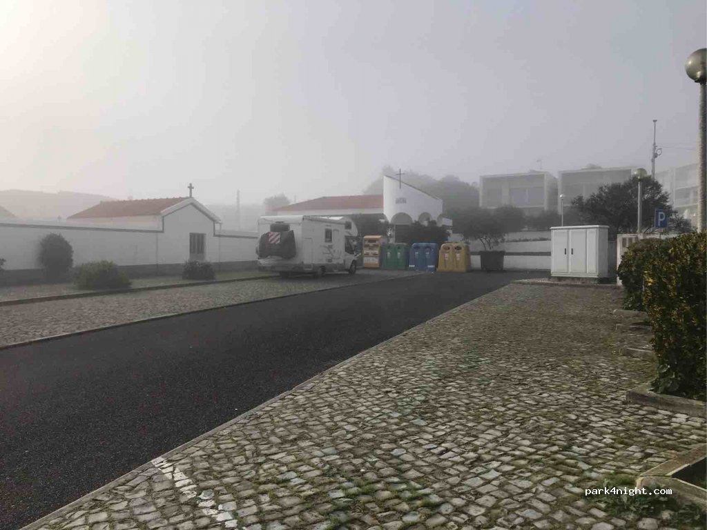 (2500-907) Salir do Porto - 5 Rua Coração de Jesus — foto