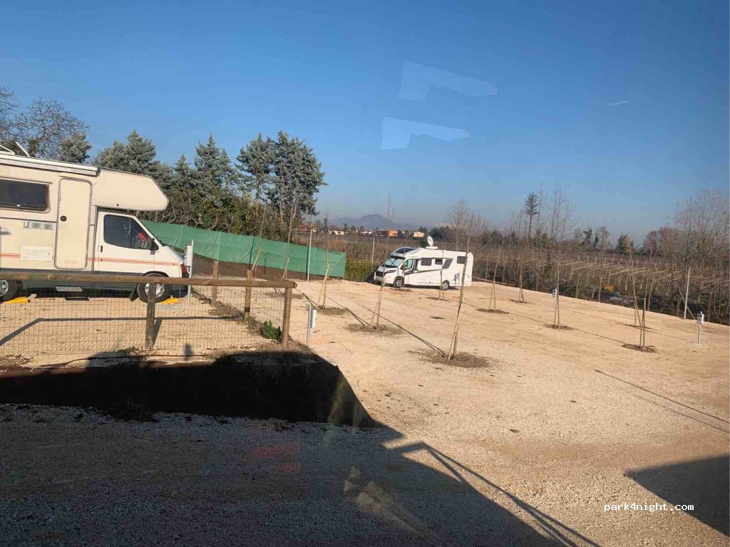 Area Camper Lazise — foto