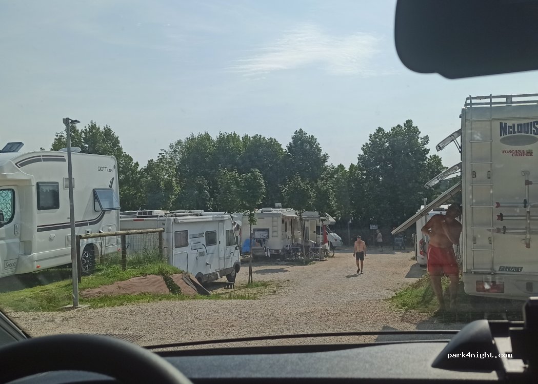 Area Camper Lazise — foto 2
