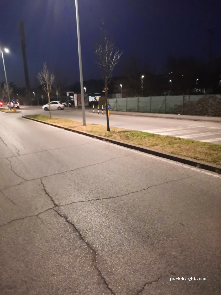 (50135) Firenze - 11 Viale Aldo Palazzeschi — foto