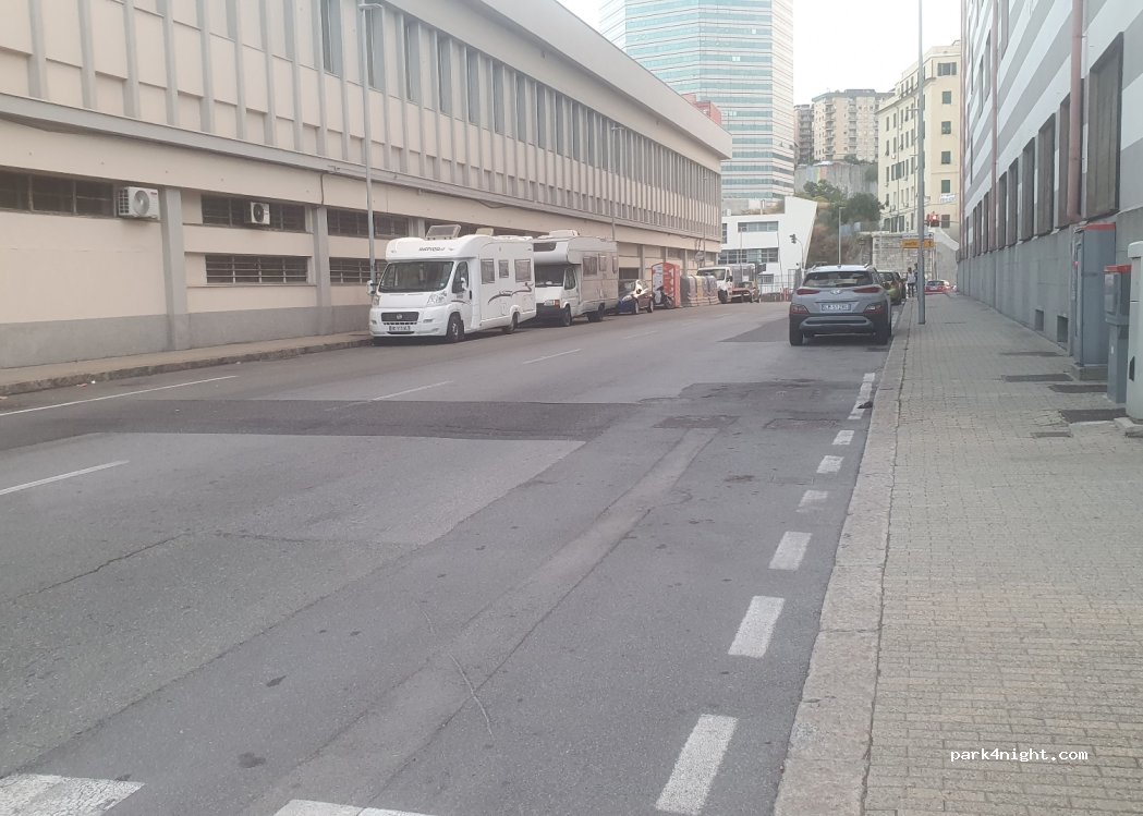 (16126) Genova - 63 Via Milano — foto 2