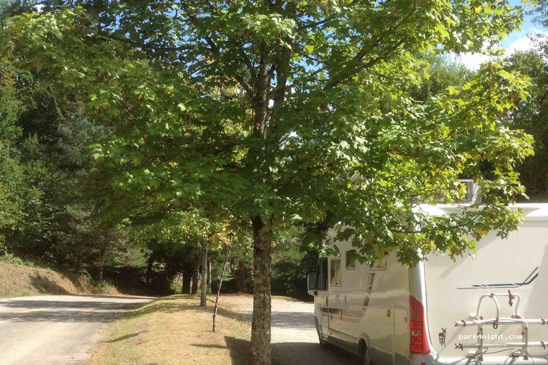(46210) Sénaillac-Latronquière - Unnamed Road — foto 3
