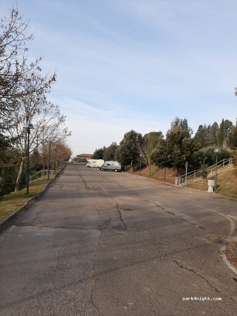 (06059) Collevalenza - 64 Strada Provinciale 414 — foto 3