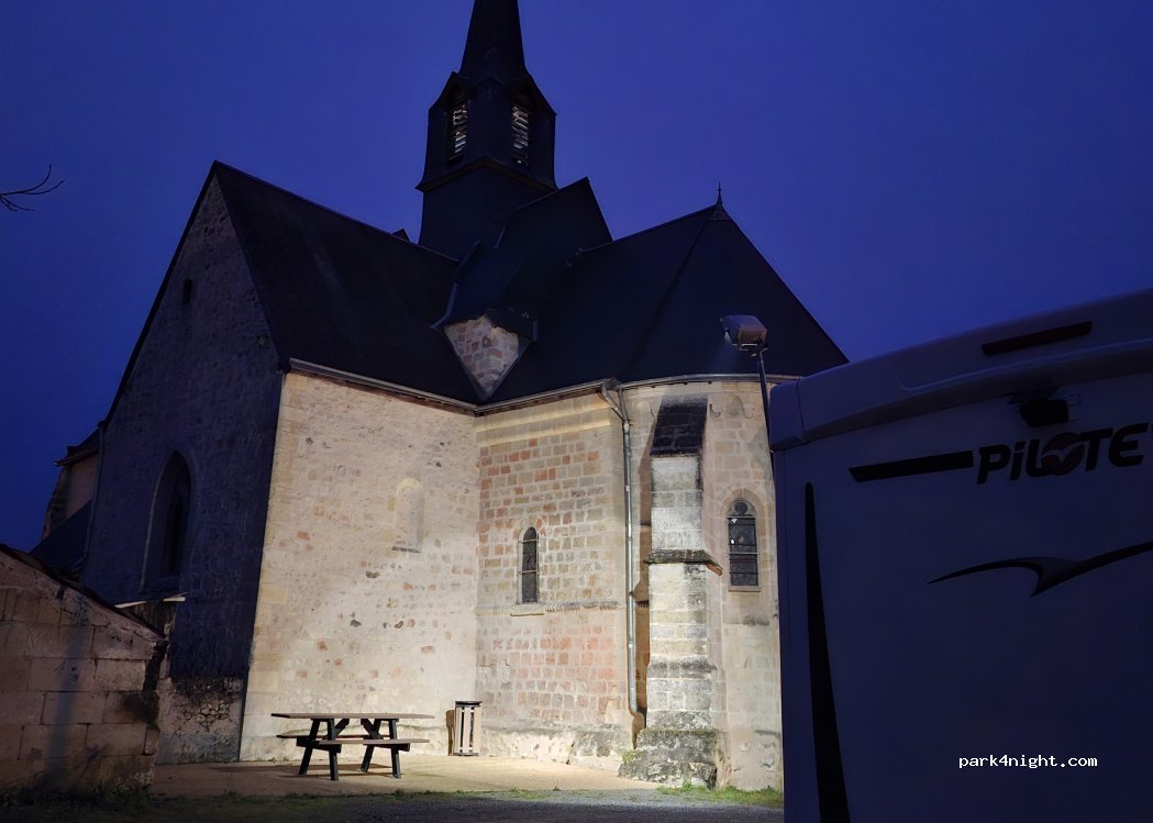 (37360) Rouziers-de-Touraine - 10-12 Rue des Rochambelles — foto 4