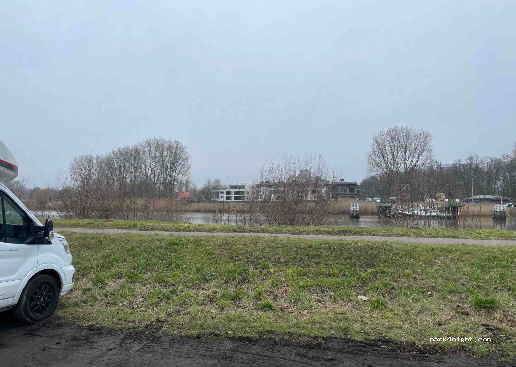 Parking De Bruyn Kaai — foto 4