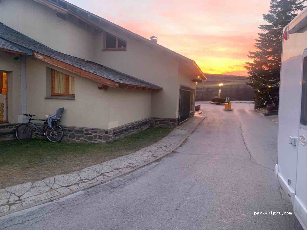 Camping Pirineus — foto