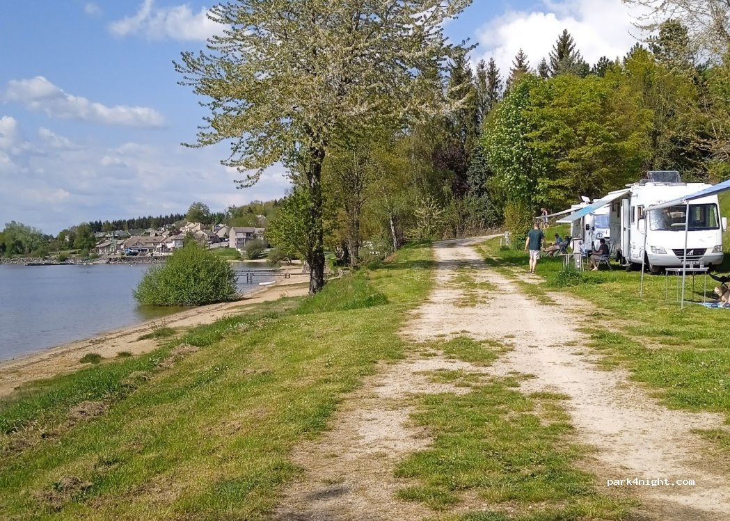 (12410) Salles-Curan - Pesouille — foto 3