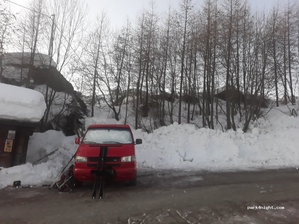 (11020) Champorcher - Unnamed Road — foto