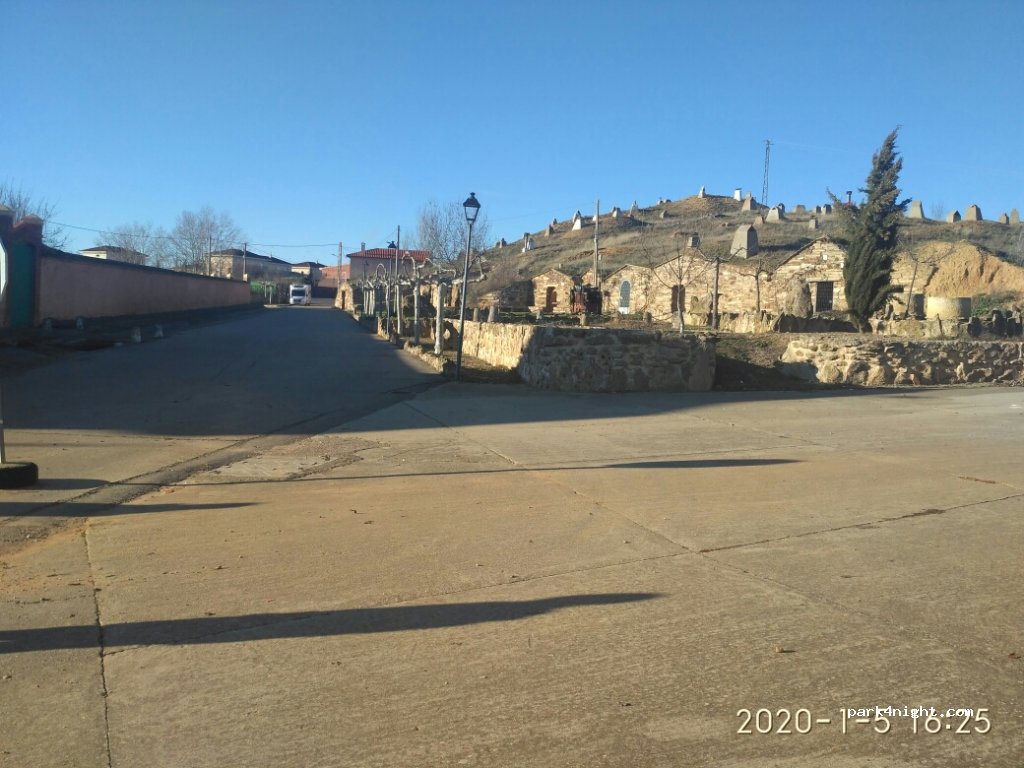 (49780) Pobladura del Valle - 1 Calle St Tomas — foto 3