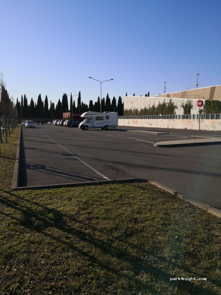 (33100) Udine - — foto