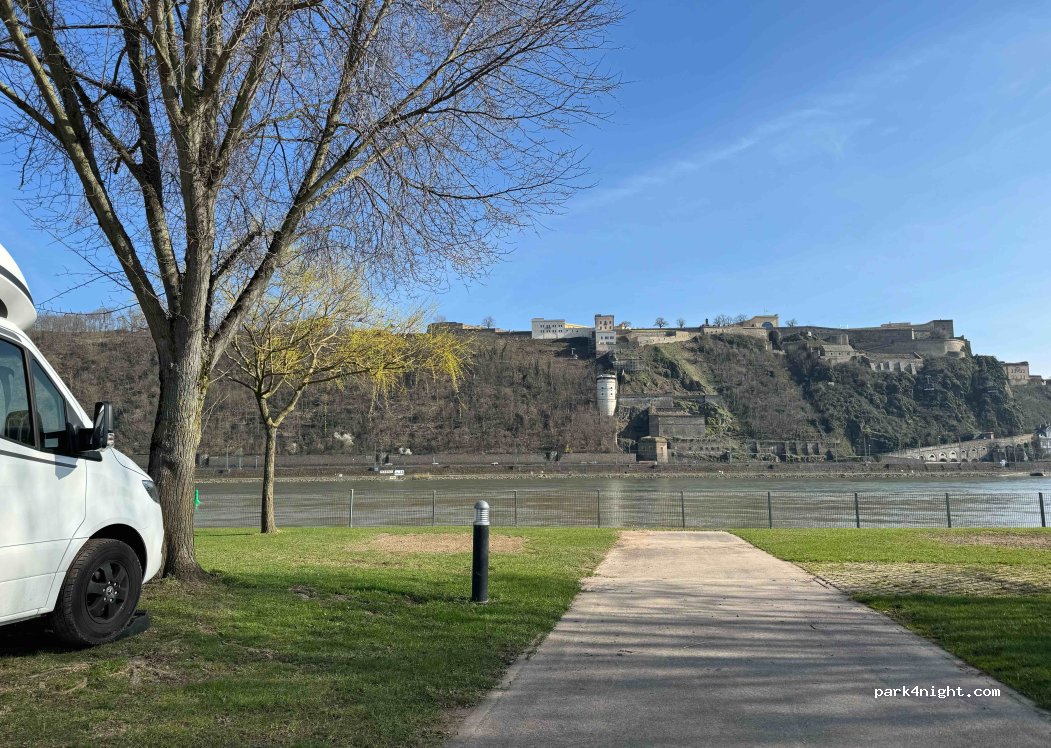 Wohnmobilstellplatz Camping Knaus RHEIN-MOSELBLICK — foto 3