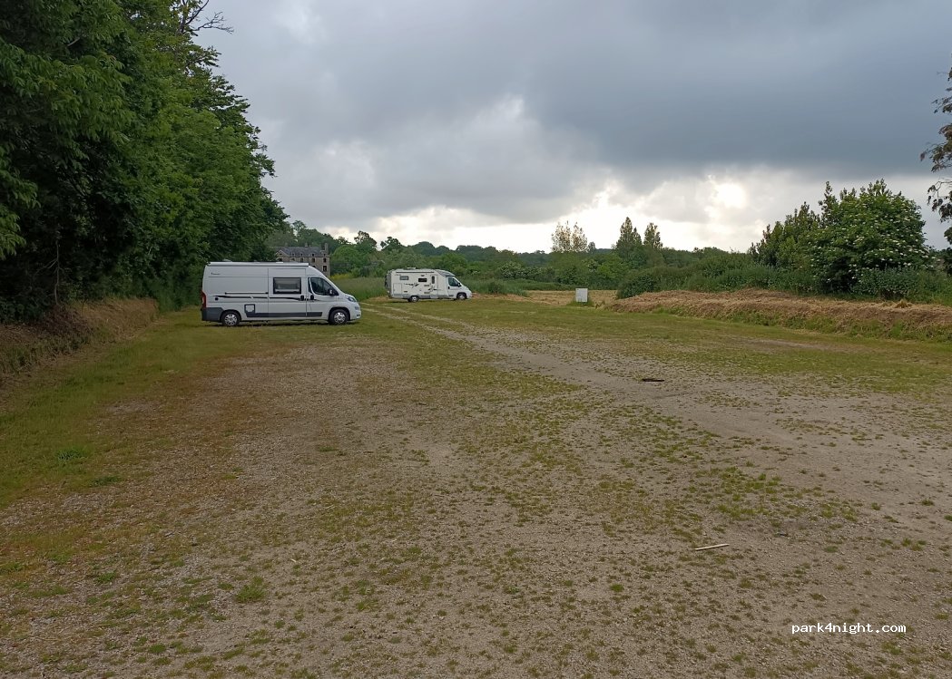 (50580) Denneville - 6 Place Saint-Marcouf — foto 3