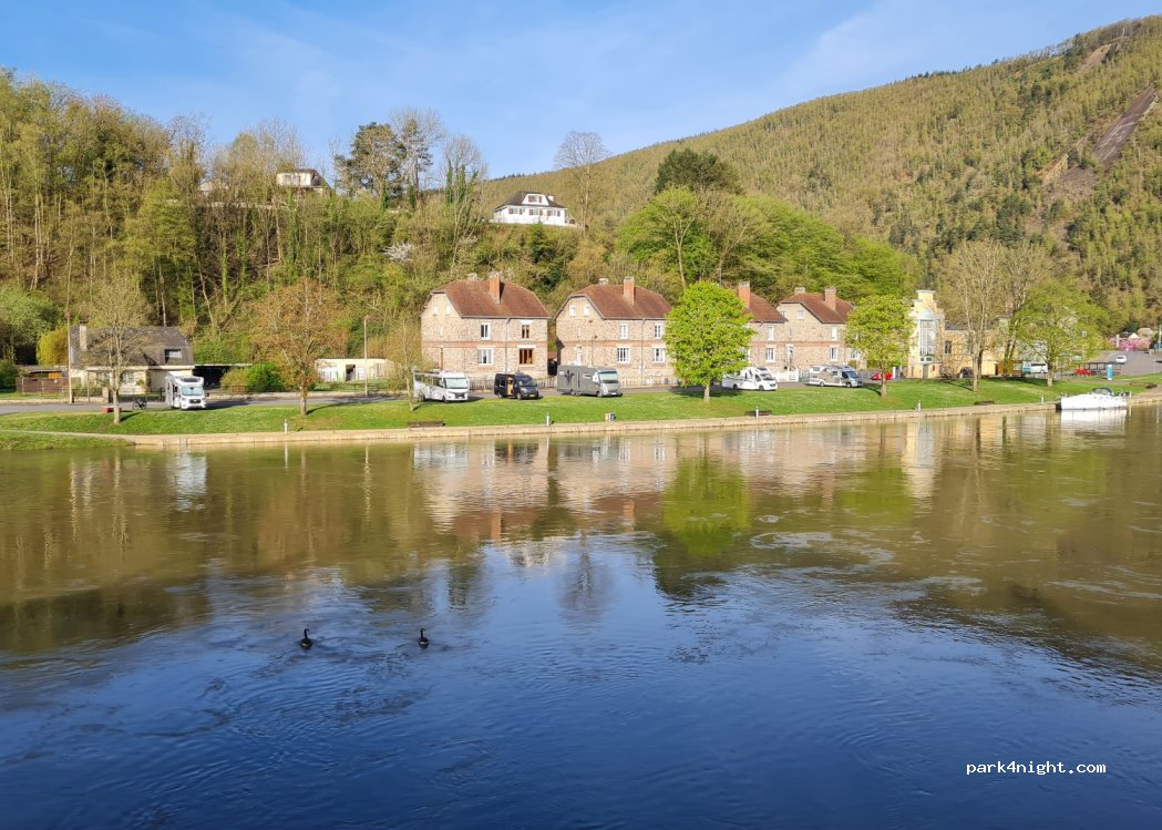 (08800) Monthermé - 5 Quai Aristide Briand — foto 3