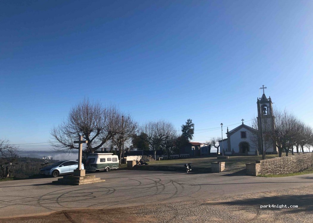 (3460) Tondela - Rua Nossa Senhora da Esperança — foto 4