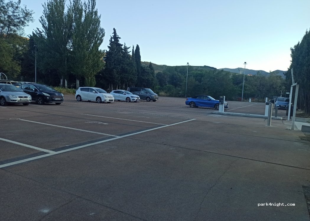 (66650) Banyuls-sur-Mer - 84 Avenue Gén de Gaulle — foto