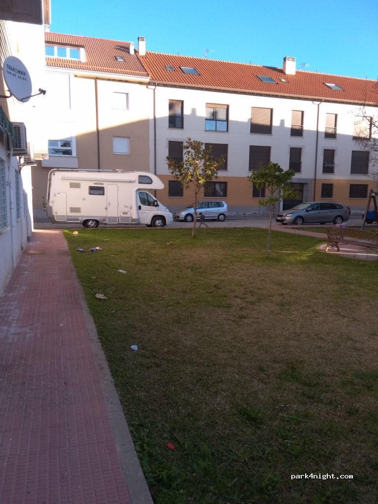 (10480) Madrigal de la Vera - 25D Calle Almazara — foto