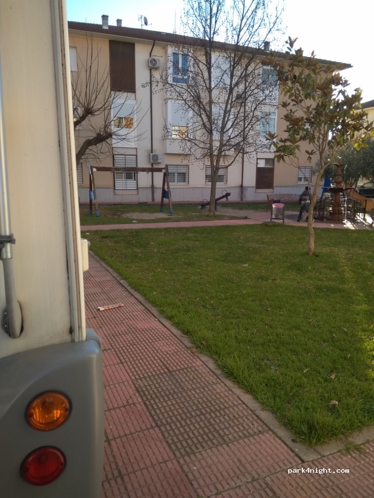 (10480) Madrigal de la Vera - 25D Calle Almazara — foto 2