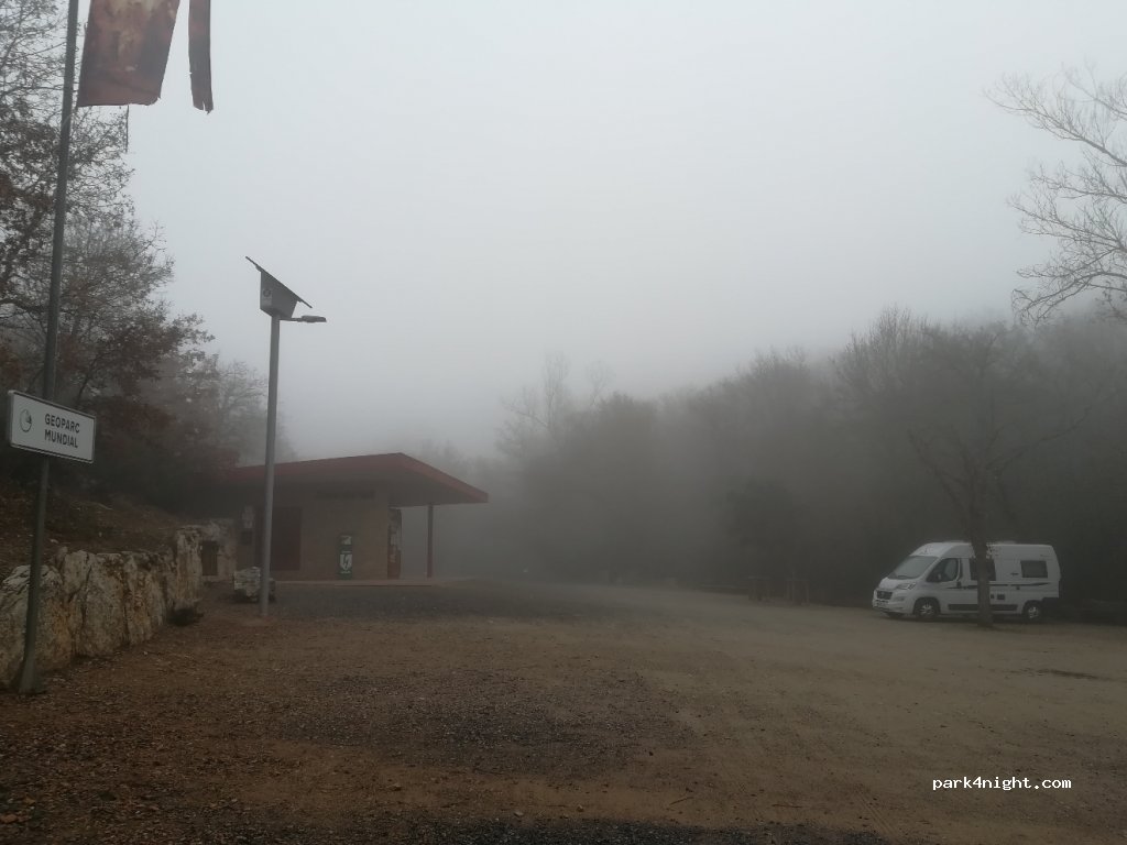 Parc Prehistòric de les Coves del Toll de Moià — foto