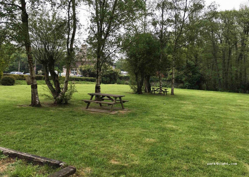 (50630) Le Vast - 4-8 Le Hameau les Fours — foto 2