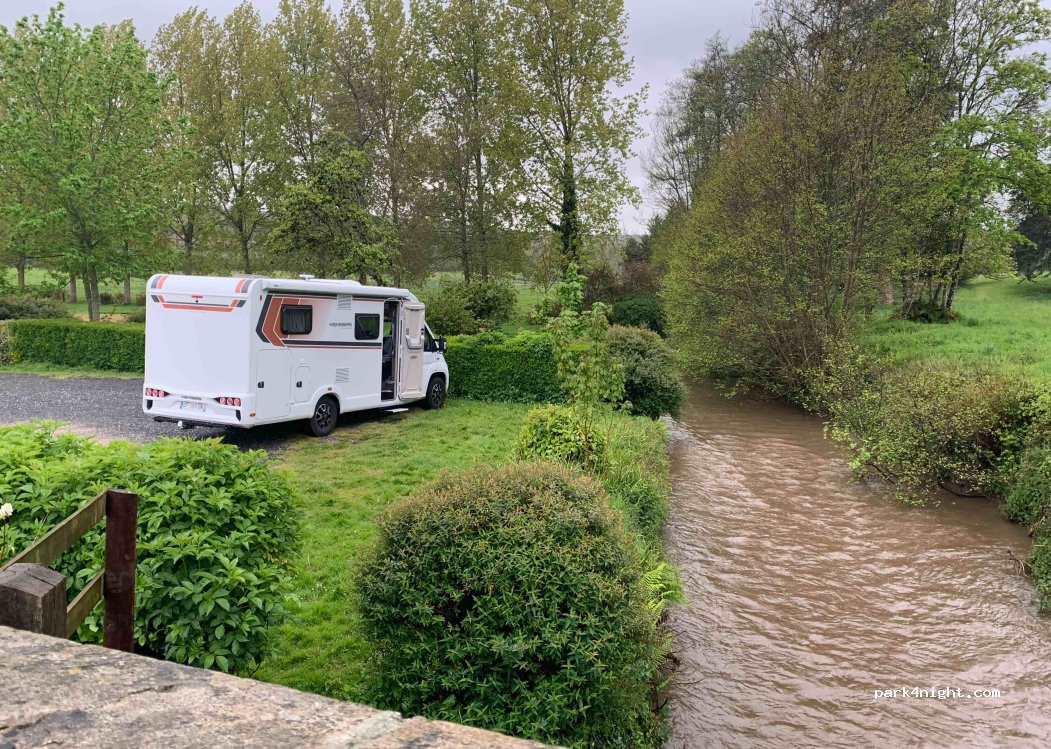 (50630) Le Vast - 4-8 Le Hameau les Fours — foto 3