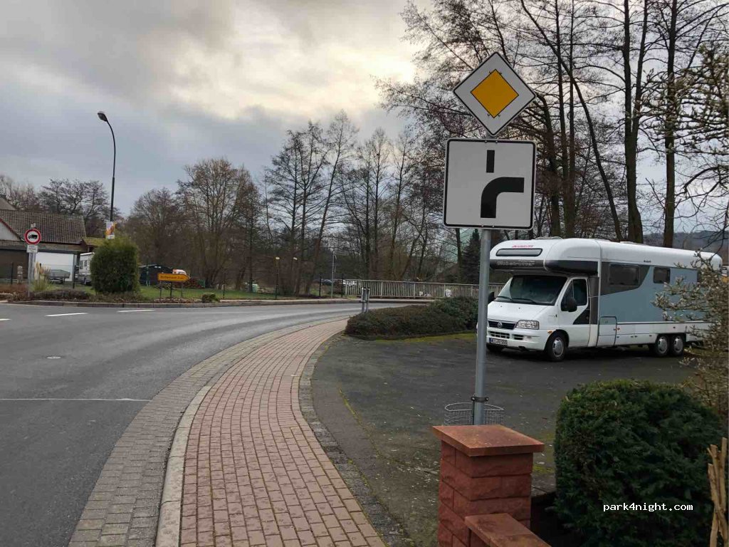 (36124) Eichenzell - 24 Talstraße — foto 3