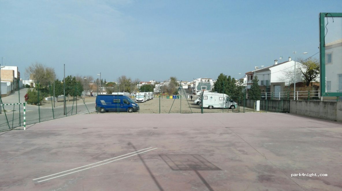 (14110) Fuente Carreteros - 29 Calle Revueltas — foto 2