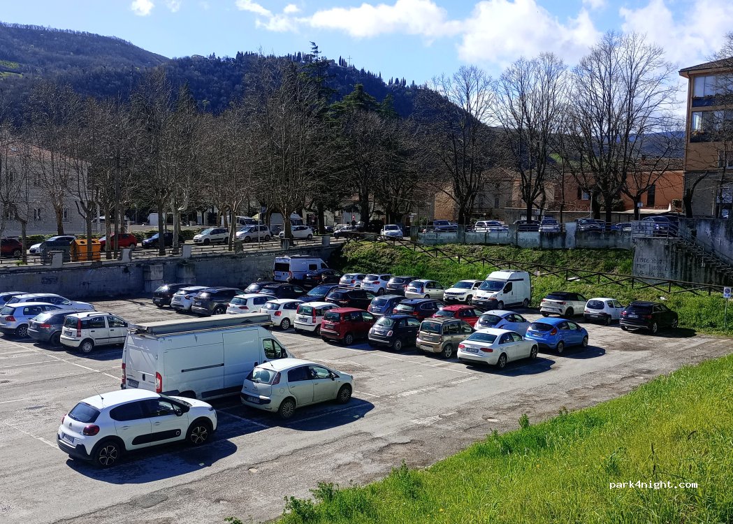 (61034) Fossombrone - 2 Viale Martiri della Resistenza — foto 3