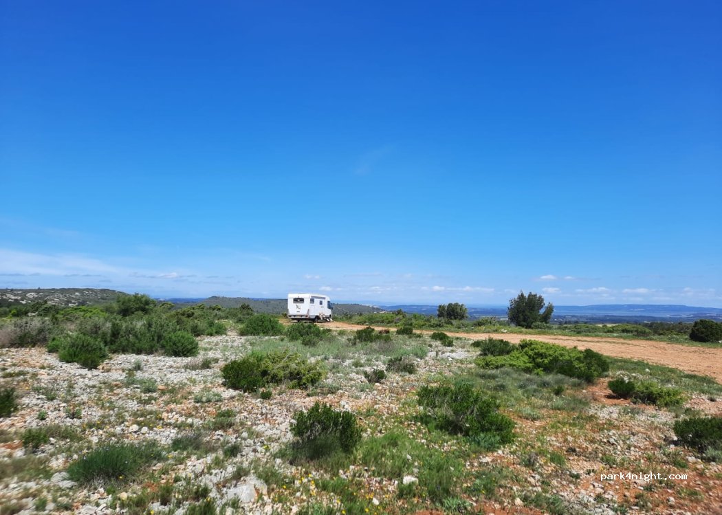 (11540) Roquefort-des-Corbières - D205 — foto 4